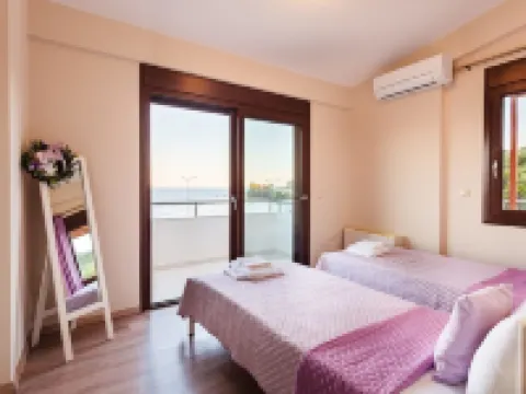 Villa Armonia - Beachfront Majestic Retreat Hotels in Petalidi