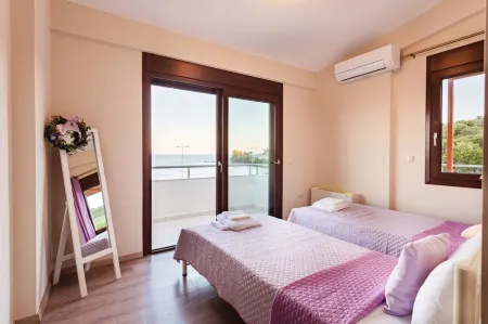 Villa Armonia - Beachfront Majestic Retreat Отели рядом с достопримечательностью «Rimon Reza»