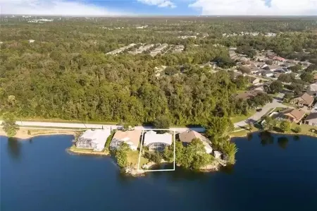 Lakeside Sunset 3 Bedroom by Redawning