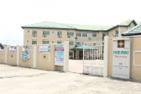 นิว พอยท์ โรงแรม แอนด์ สวีทส์ โรงแรมใน