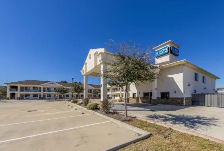 Home Place Inn Spring I-45 North and 1960 Отели рядом с достопримечательностью «Мерсер Ботаник Гарденс»