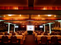 Delta King Hotel Hotels near Raley Field