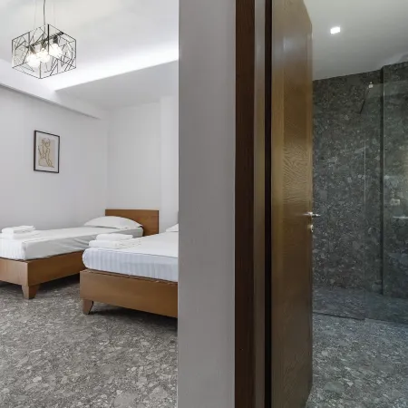 Hotel Center
