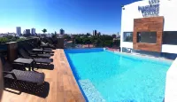 Premium Suites Deluxe Aparthotel Equipetrol - С бассейном