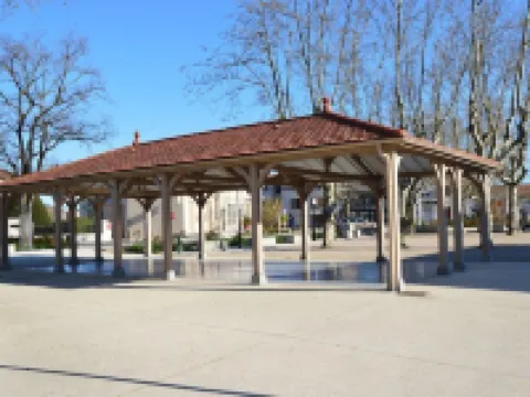 Genas Centre Bourg - la Villa et L’Atelier Hotéis em Genas