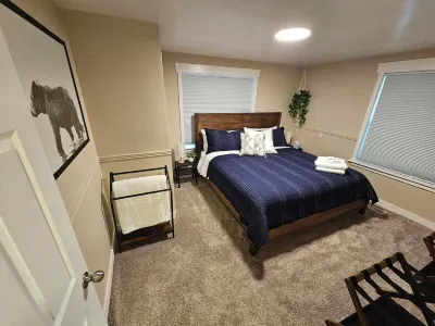 Steel Monkey Retreat Hotels near DSW Designer Shoe Warehouse