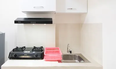 Clean and Comfy 2Br Apartment at Puncak Kertajaya Hotell i Keputih
