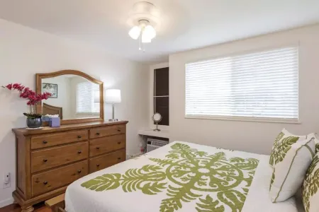 Cozy 1-bedroom condo with WiFi, AC in serene Kahuku ~ Getaway to Turtle Bay