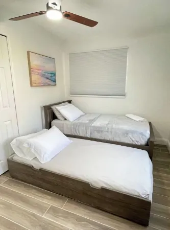 Oasis House 3Bed+2Ba+Pool+Garage. Bikes welcome!