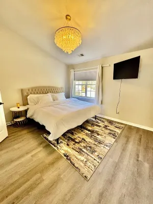 Modern Entire 2-Bedroom House for 6 Guests at University City 北卡羅來納大學夏洛特分校附近的飯店