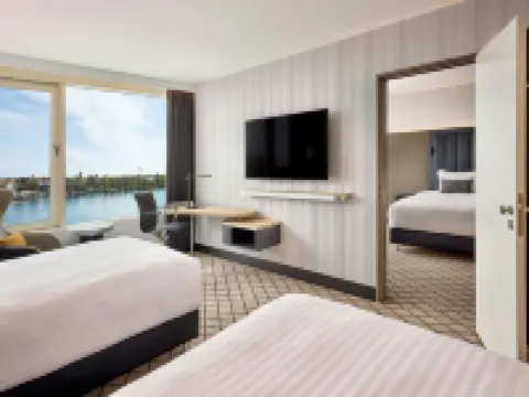 Courtyard Hannover Maschsee Hoteles en Hannover