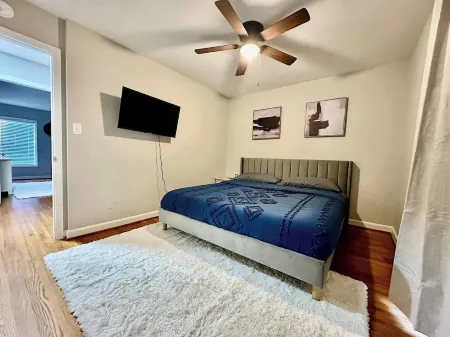 2 Bed/1.5 Bath Apartment Отели рядом с достопримечательностью «Парк штата Кроудерс Маунтин»