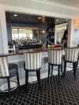 Cape Arundel Inn and Resort - bar