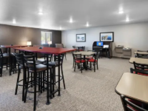 我的地方酒店-傑克森維爾/勒熱納，NC 昂斯洛縣酒店