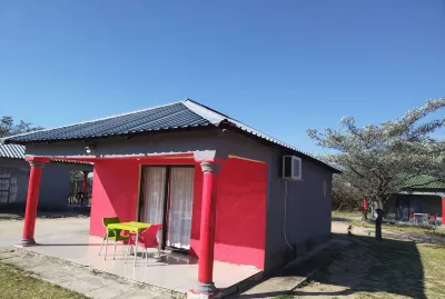 Moholoholo Lodge Hotels near Mariepskop