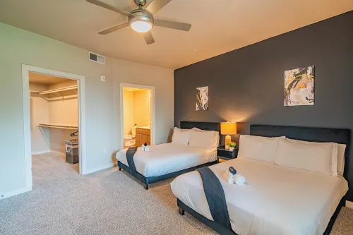 Rove Living/KB - V on Broadway - Apartments