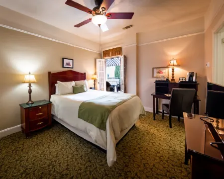 The Hotel Paisano Hotels in Marfa