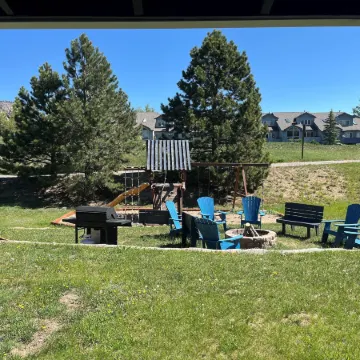 Coyote Mountain Lodge