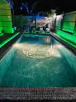Diamond Hotel - ที่มีสระว่ายน้ำ
