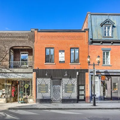 Burgundy Lofts - Marché Atwater Hotels near Des Rapides Park
