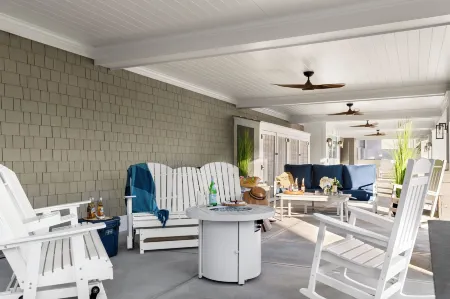 Island House Newport