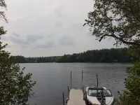 A little slice of paradise, in all 4 seasons. Private beach, Dock and Sunsets!! Hotels in Freedom