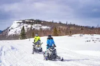 Charming 3 BR Lakefront Cottage - Gateway to Platte Lake & Sleeping Bear Dunes!