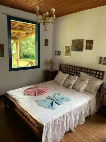 Beautiful site in Conservatória with swimming pool and barbecue area. Totally private!