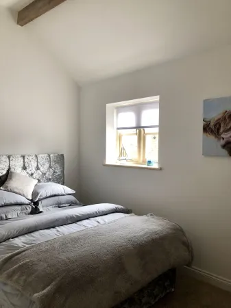 SHIRLEYWICH HOLIDAY BARNS, EQUESTRIAN AND DOG FRIENDLY, SLEEPS 2-4, detached Отели в г. Стаффорд