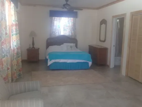 Exuma Point Villas-Swimming Pigs Resort Yellow Hotels in Rolleville