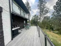 Newly renovated with Lakeviews, big yard, minutes to Silver Star/Golf/Wineries.