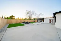 Casa Blanca (Arcade/Theatre/Game Room/RV Parking) Hotels in Banning