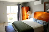 WATCH THE SUNRISE, SEA & MOUNTAINS FROM THIS  2BR CONDO! NEAR ALL! CONDO 304 Hotels in San Felipe