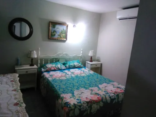 COMFORTABLE APARTMENT WITH BEDROOM, LIVING ROOM, KITCHEN