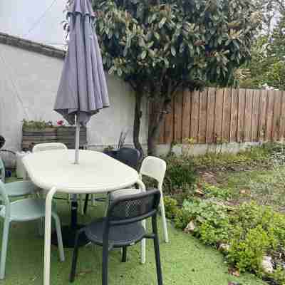 Old restored wine storehouse between sea and forest Hotel Exterior