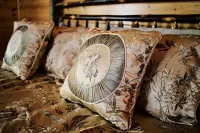 Luxury retreat/Hot tub/Carters Lake/Sleeps 22/Mountain view/firepit/pool table