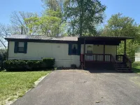 Lake Cumberland Retreat #1 near Somerset, Boat Ramps and Pet Friendly.