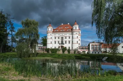 Tranquility, nature and recreation at the Schneekoppe, ideal for hiking or winter sports. 住宿飯店