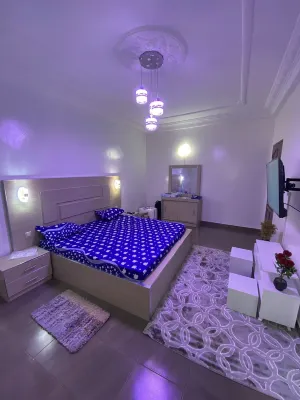 Luminous apartment very clean, very cool and calm with tranquility you’ll enjoy your peace of mind. Hotels in 
