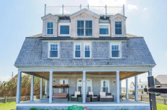 Looking for a HUGE family reunion house, Corporate Holiday Events Hotels in Marshfield