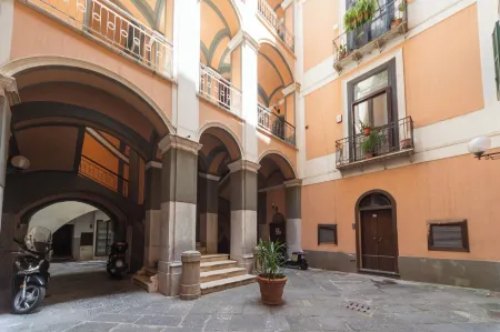 Dimora di Mare Отели рядом с достопримечательностью «Arechis Castle»