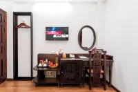 Little Hanoi Hotel - Hostels