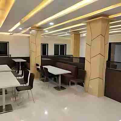 Hotel Cvr Grand Dining/Meeting Rooms