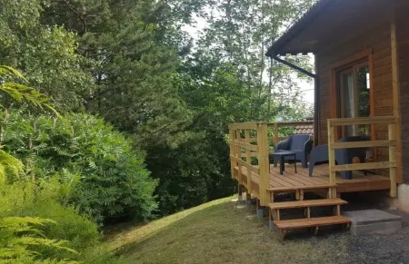 Cosy wooden chalet classified as furnished holiday accommodation