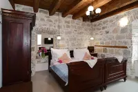 Turrium Heritage Apartment Seaside With Patio and Barbecue