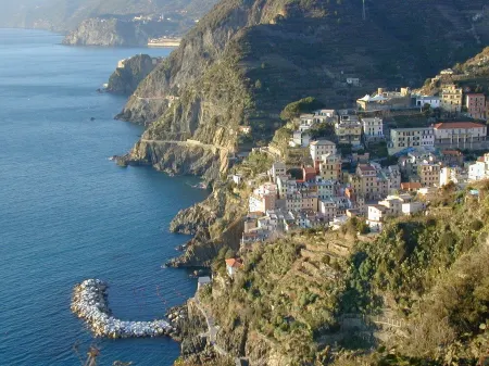 In Riomaggiore Cinque Terre with breathtaking sea view Отели рядом с достопримечательностью «Риомаджоре»