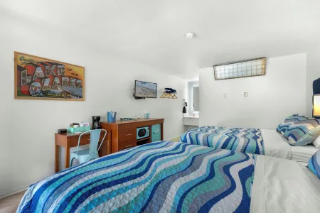 The Lake House Inn Отели в г. Osage Township