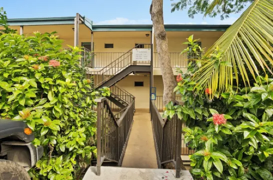 Sapphire Dominica- Gorgeous Views, Walk to beach. Washer/Dryer in unit.
