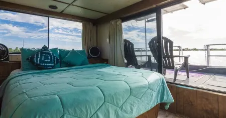 Happy’s Houseboat Key West