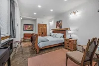 Water view, large 2 bedroom in N Everett Hotels near Everett Firefighters Hall